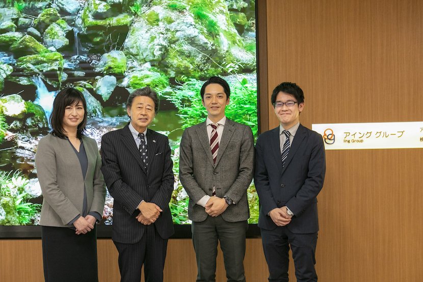 アイングの杉山さん、八島さんと、富士フイルムビジネスイノベーション様の写真